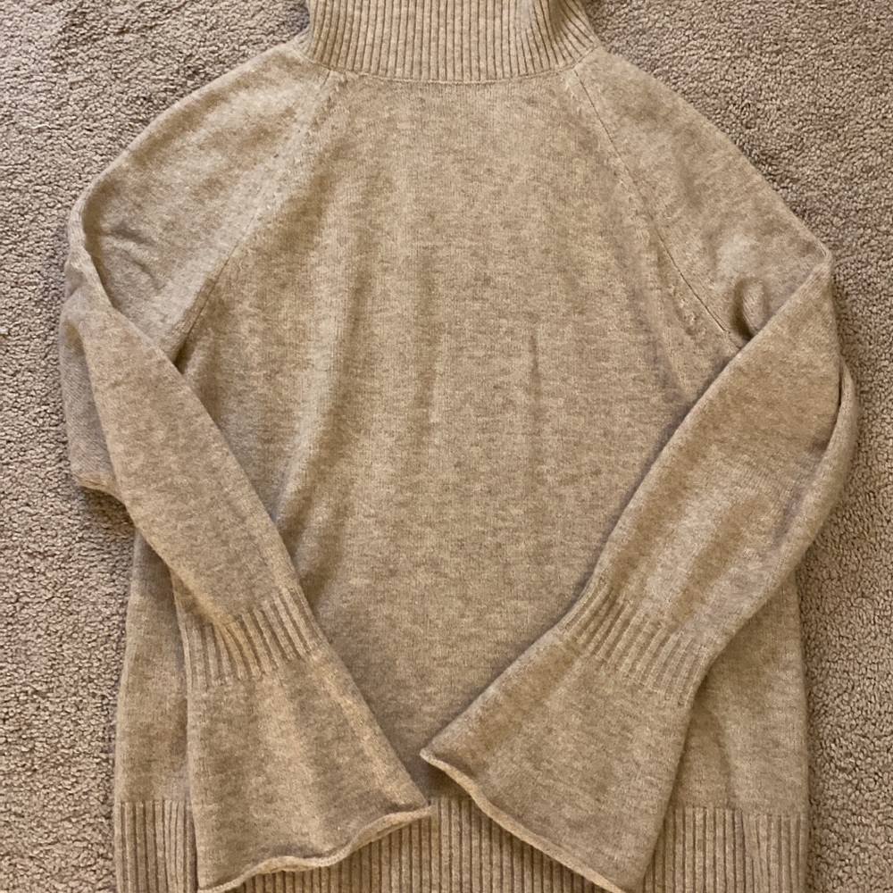 LOFT turtle neck flare cuff